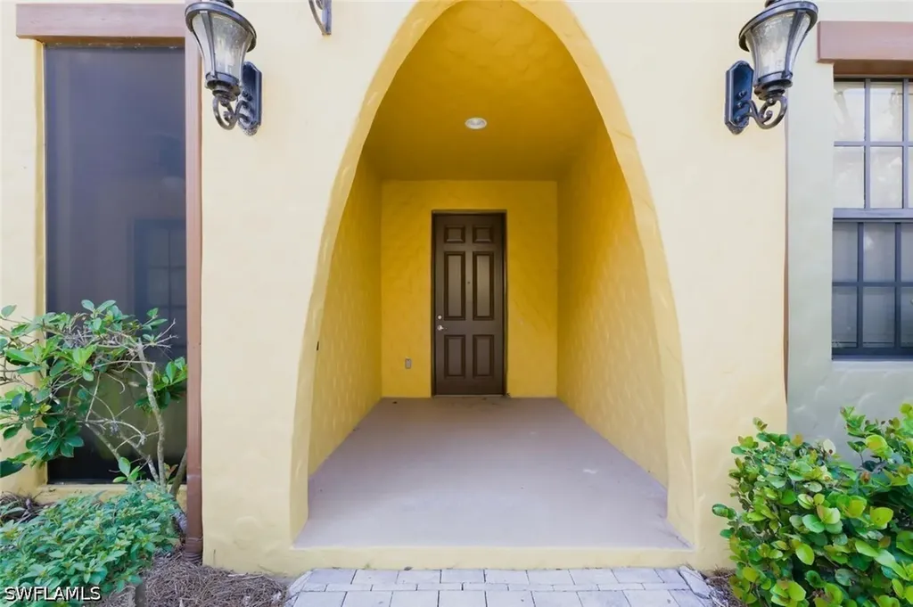 9140 Delano Street Naples FL 34113