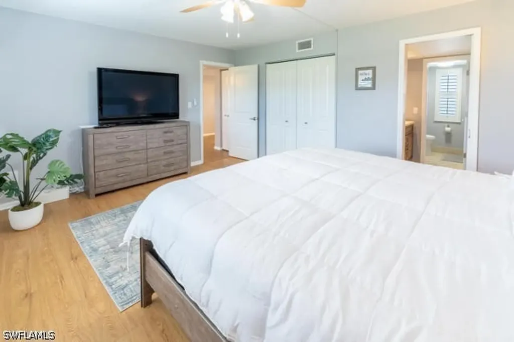 581 Teryl Road Naples FL 34112