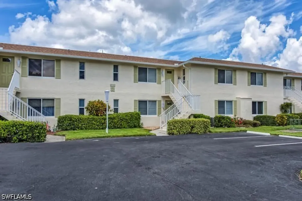 581 Teryl Road Naples FL 34112