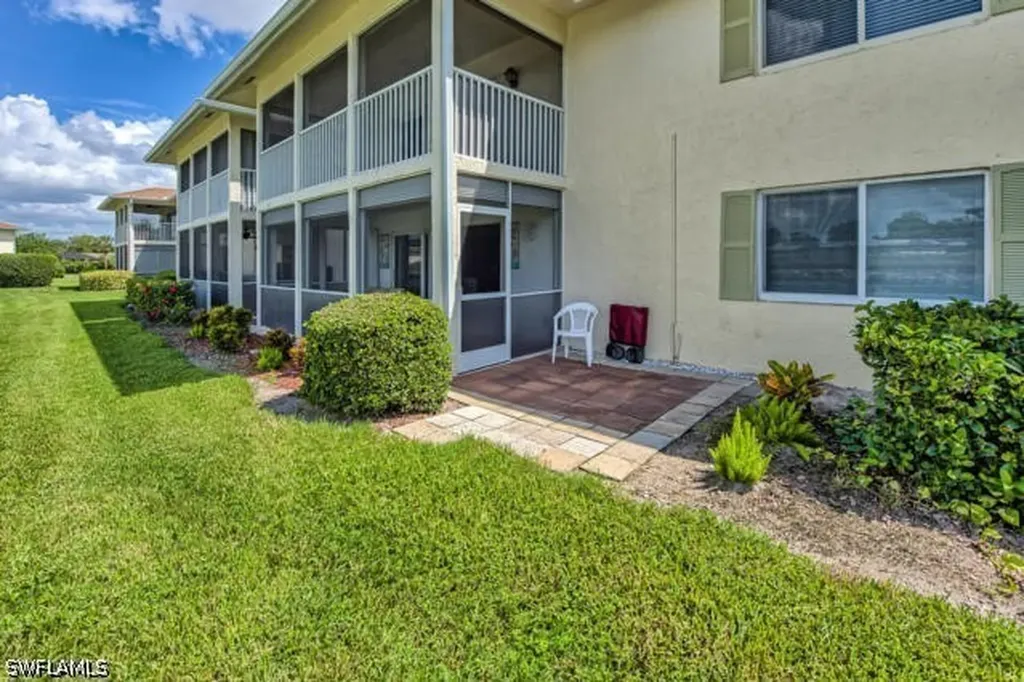 581 Teryl Road Naples FL 34112
