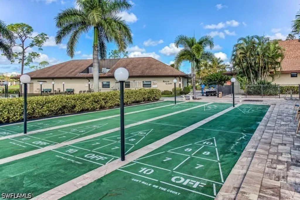 581 Teryl Road Naples FL 34112
