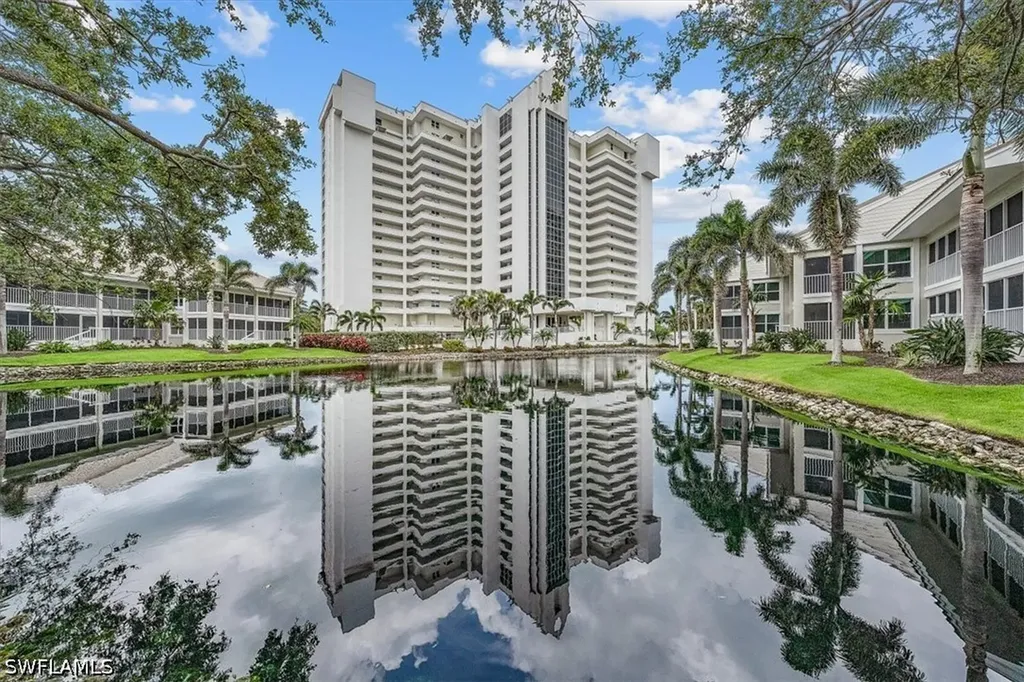 6361 Pelican Bay Boulevard Naples FL 34108