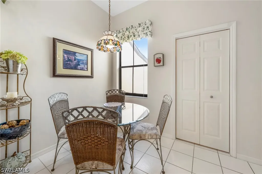 166 Vintage Circle Naples FL 34119