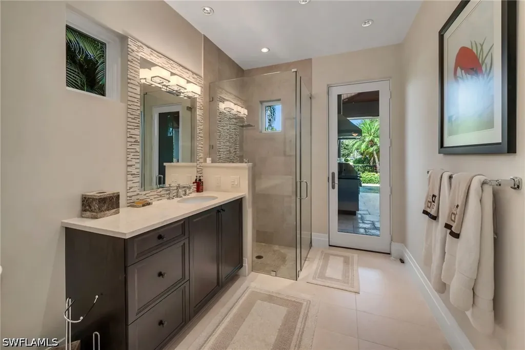 384 Edgemere Way E Naples FL 34105