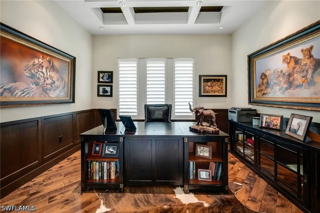 384 Edgemere Way E Naples FL 34105