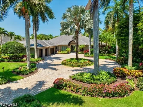 384 Edgemere Way E Naples FL 34105