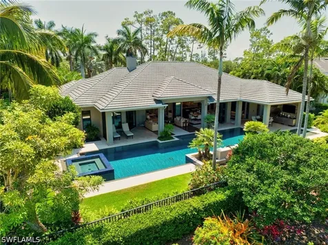 384 Edgemere Way E Naples FL 34105