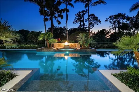 384 Edgemere Way E Naples FL 34105