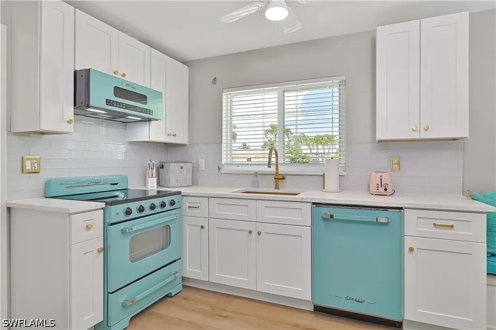 3013 SE 17th Place Cape Coral FL 33904