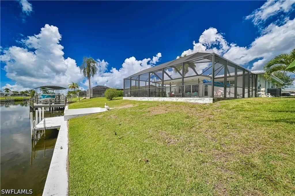 3013 SE 17th Place Cape Coral FL 33904