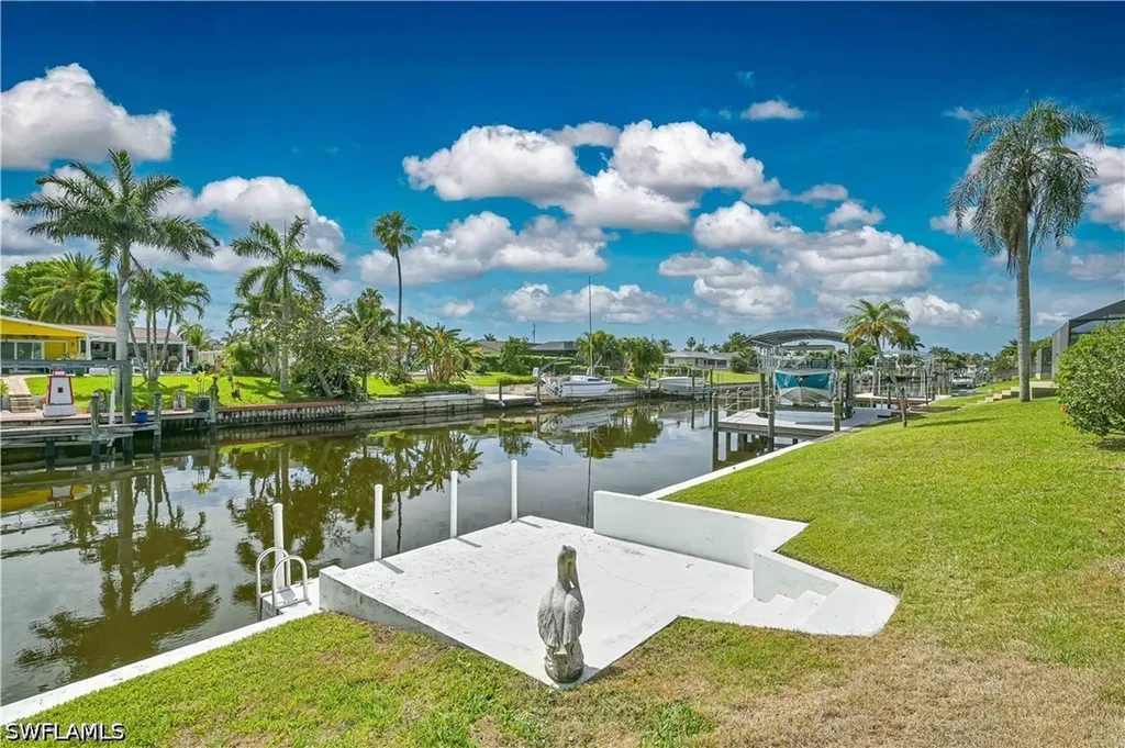 3013 SE 17th Place Cape Coral FL 33904