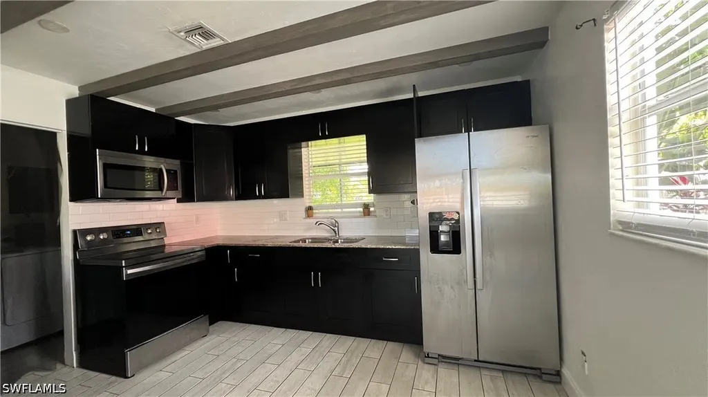 5374 Warren Street Naples FL 34113