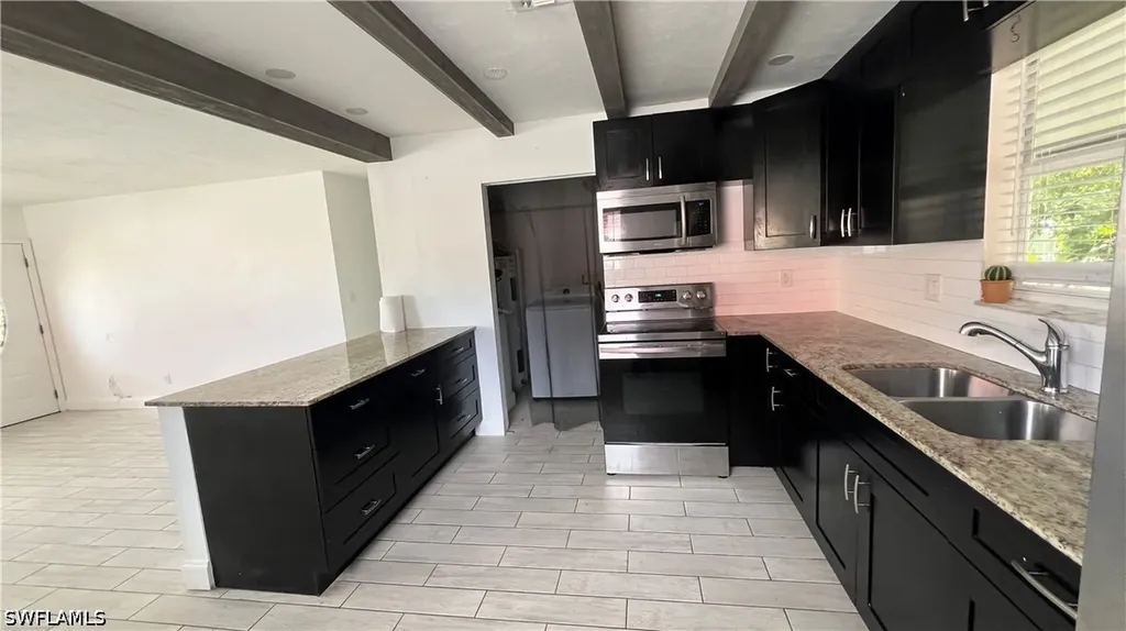 5374 Warren Street Naples FL 34113