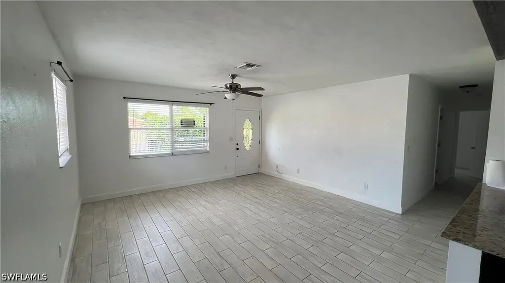 5374 Warren Street Naples FL 34113