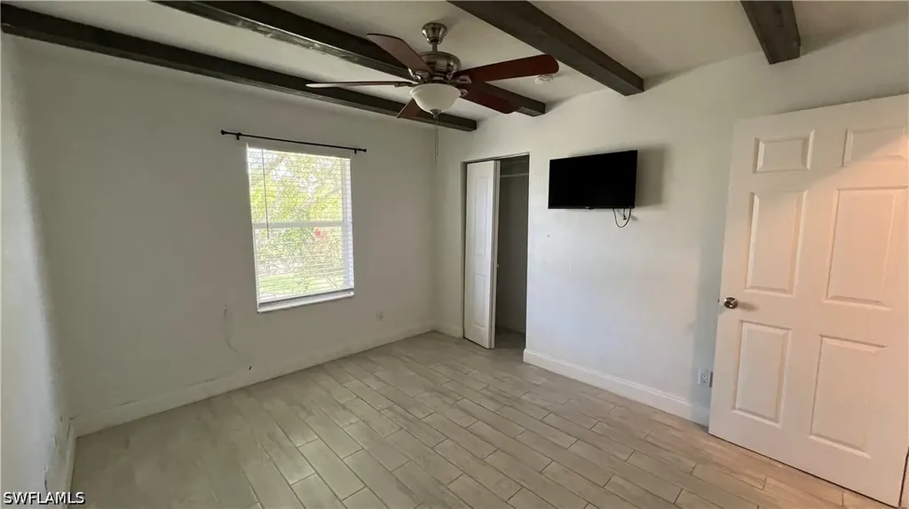 5374 Warren Street Naples FL 34113