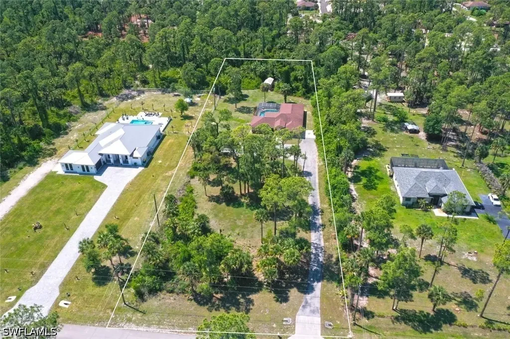2660 16th Avenue NE Naples FL 34120