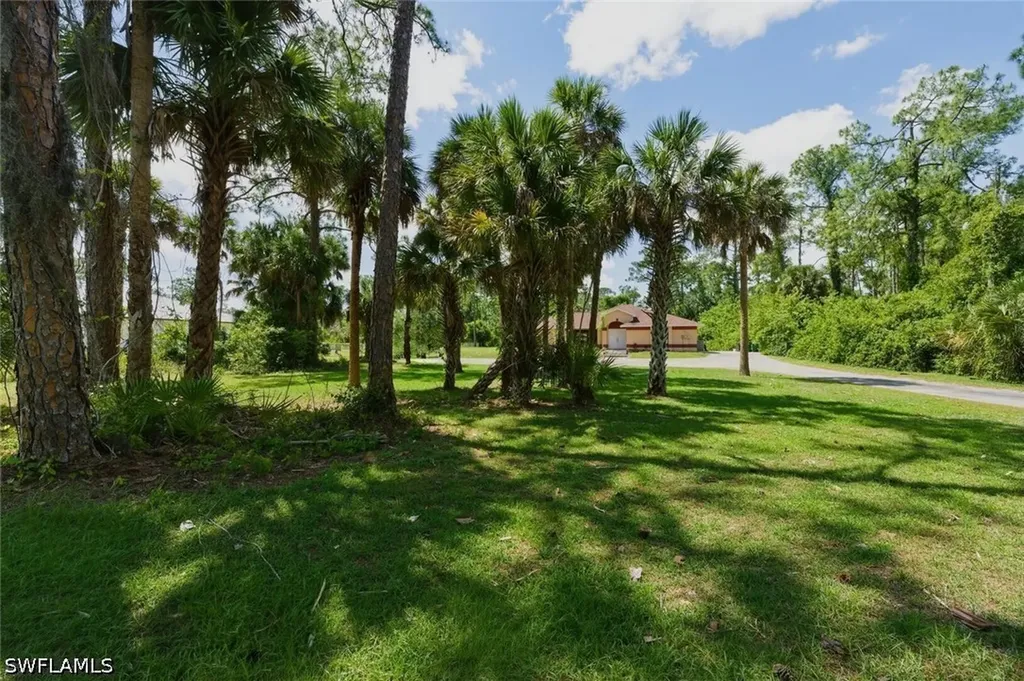 2660 16th Avenue NE Naples FL 34120