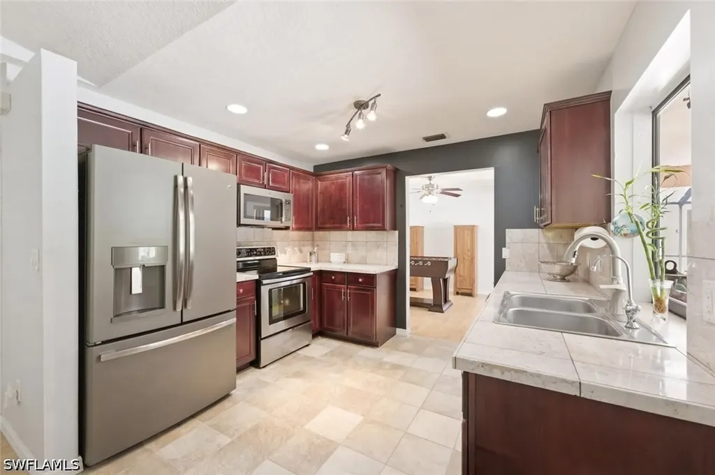 2660 16th Avenue NE Naples FL 34120
