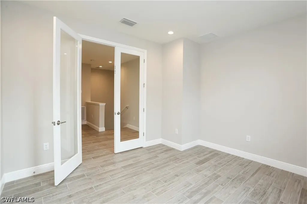 2626 Seychelles Circle Naples FL 34112