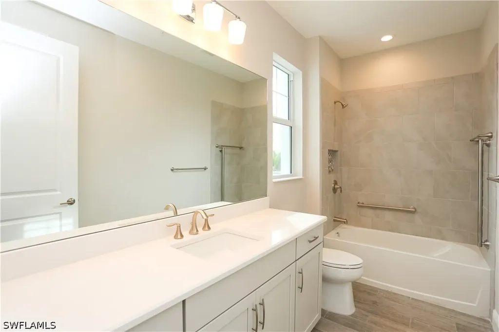 2626 Seychelles Circle Naples FL 34112