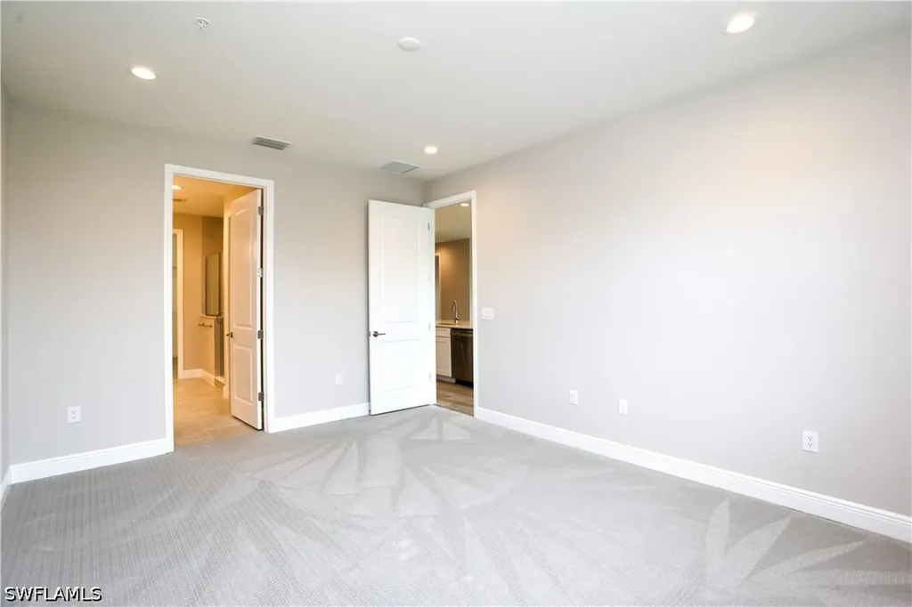 2626 Seychelles Circle Naples FL 34112