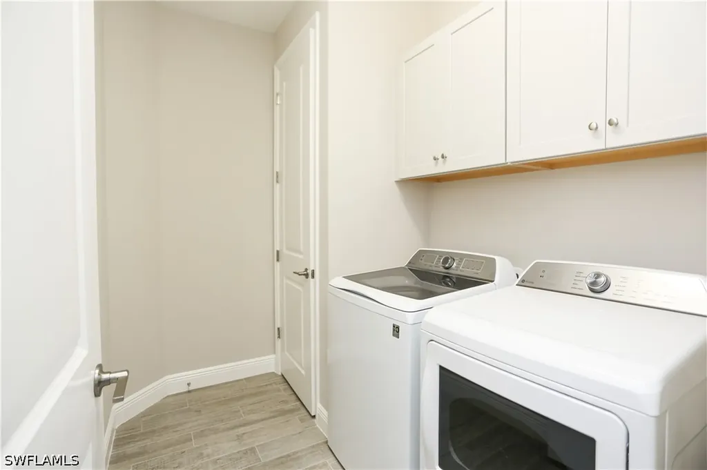 2626 Seychelles Circle Naples FL 34112