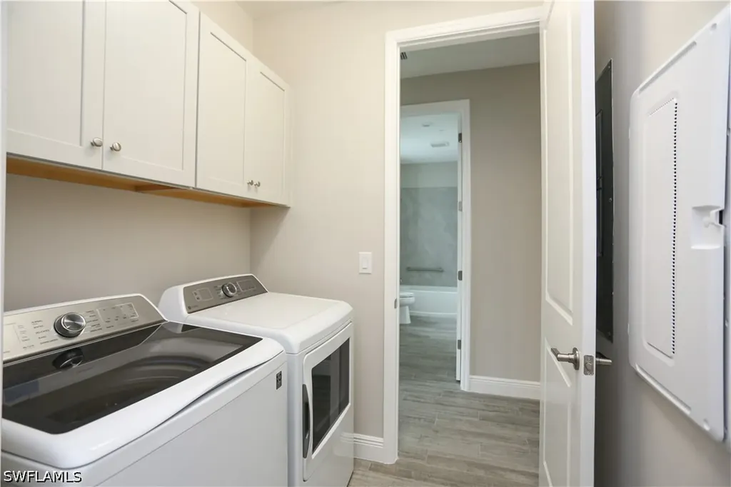 2626 Seychelles Circle Naples FL 34112