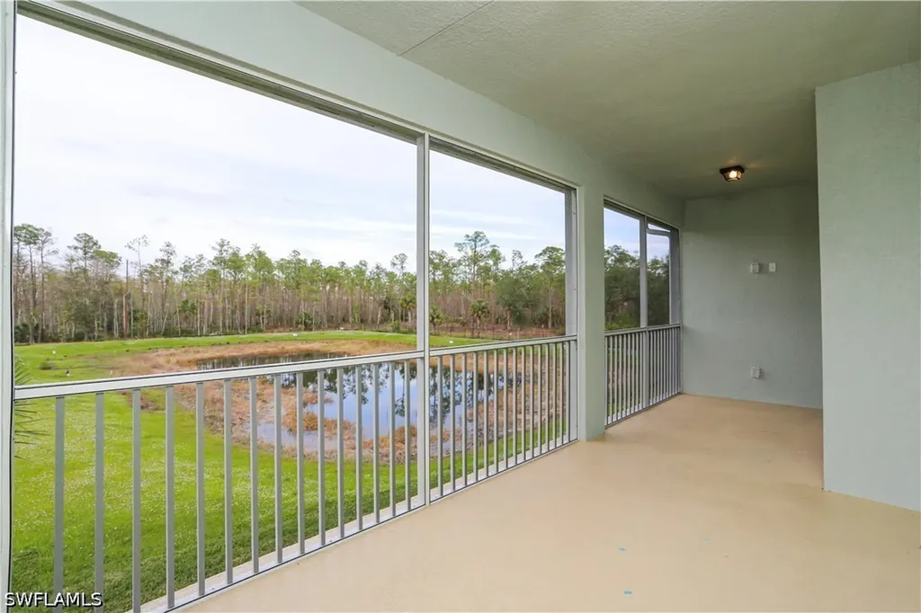 2626 Seychelles Circle Naples FL 34112