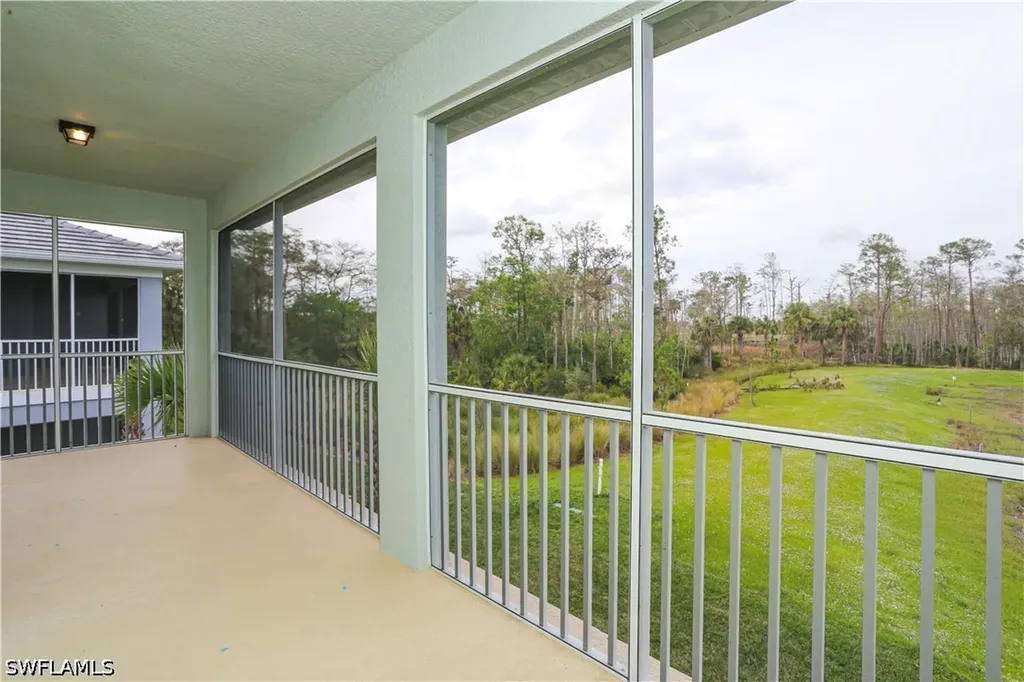 2626 Seychelles Circle Naples FL 34112