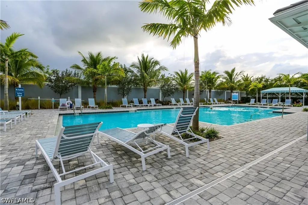 2626 Seychelles Circle Naples FL 34112