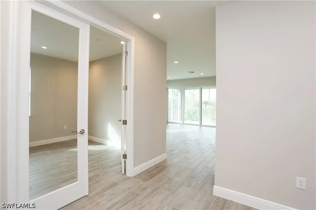 2626 Seychelles Circle Naples FL 34112