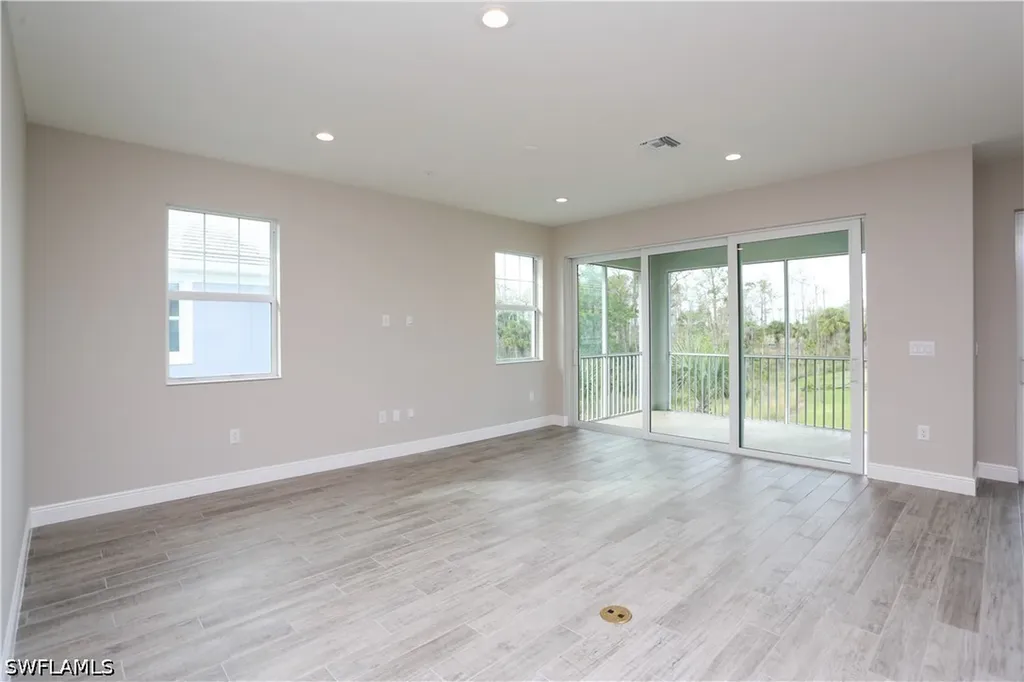 2626 Seychelles Circle Naples FL 34112