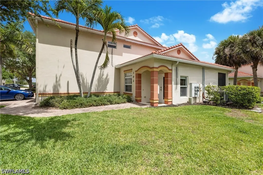 25080 Peacock Lane Naples FL 34114