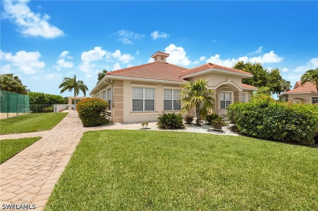 25080 Peacock Lane Naples FL 34114