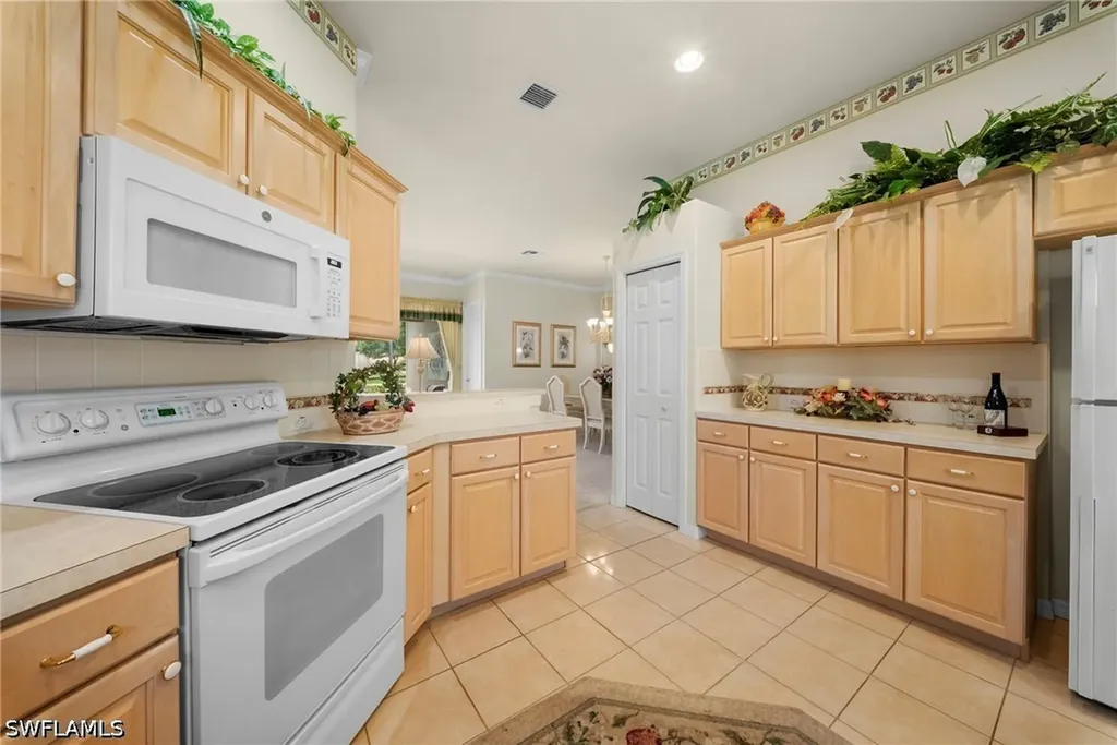 487 Preswick Lane Naples FL 34120