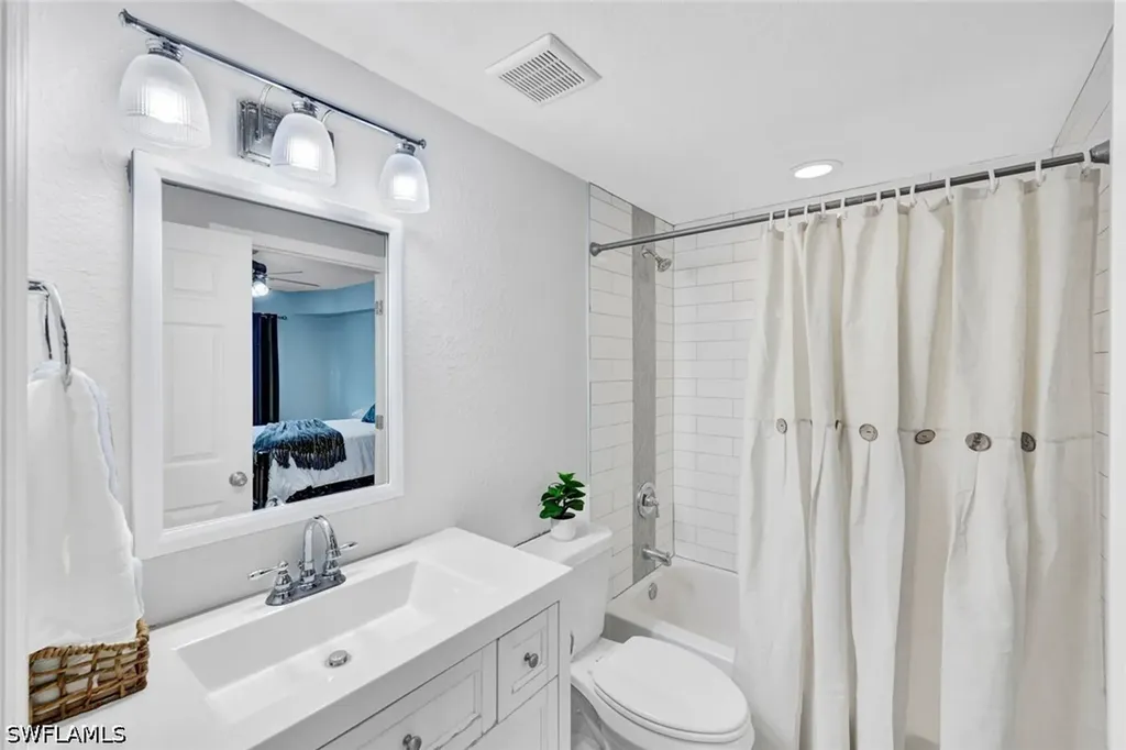 27079 Matheson Avenue Bonita Springs FL 34135