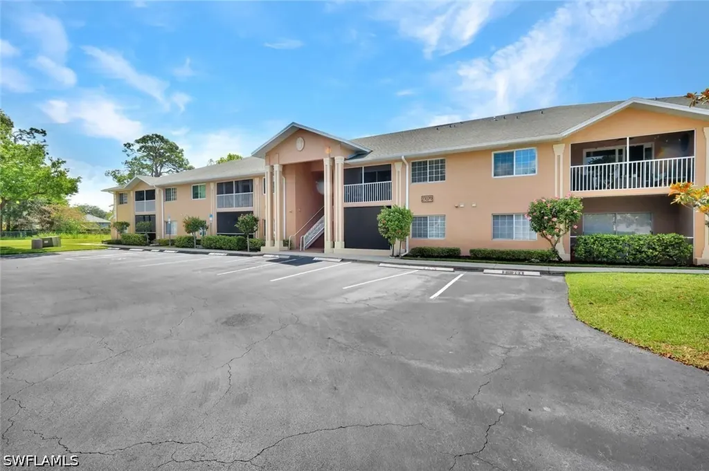 27079 Matheson Avenue Bonita Springs FL 34135