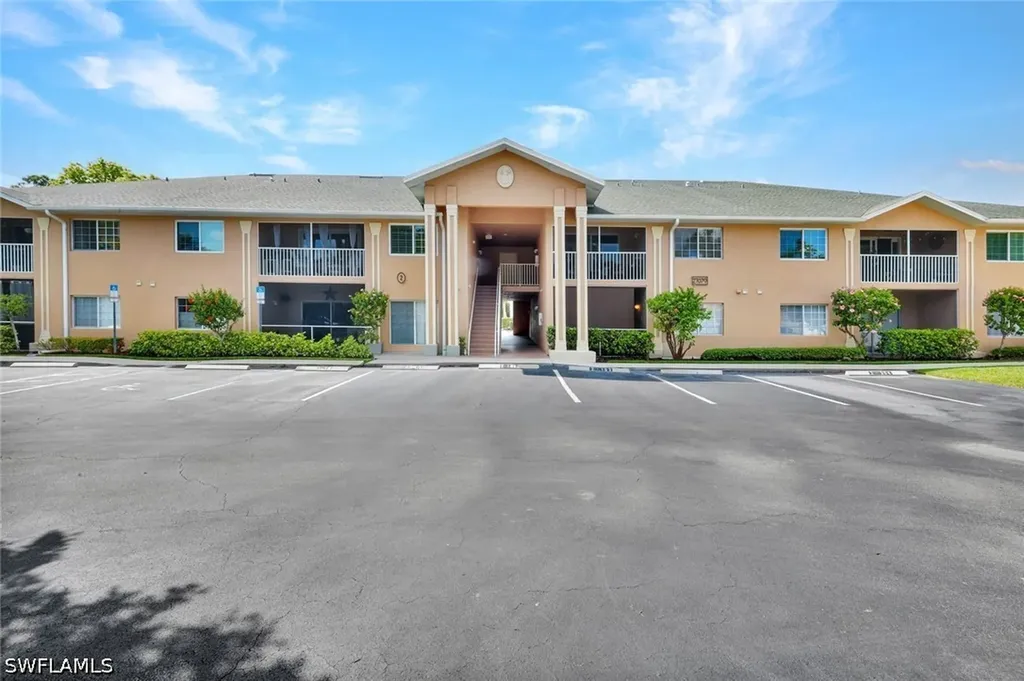 27079 Matheson Avenue Bonita Springs FL 34135