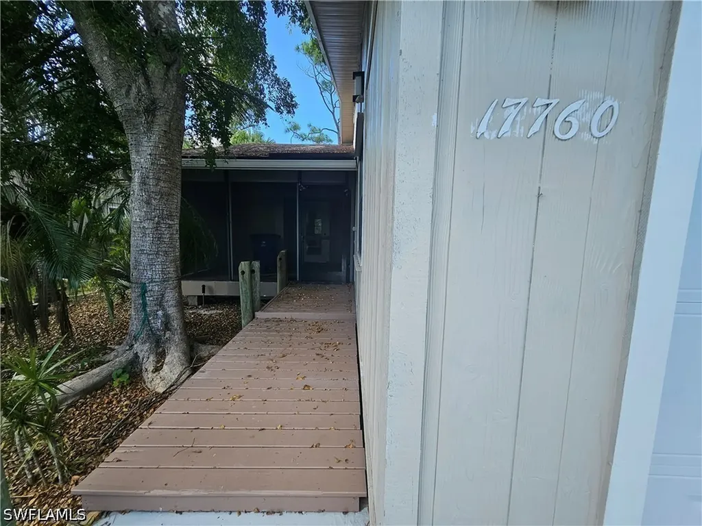 17760 Park Village Circle Fort Myers FL 33908