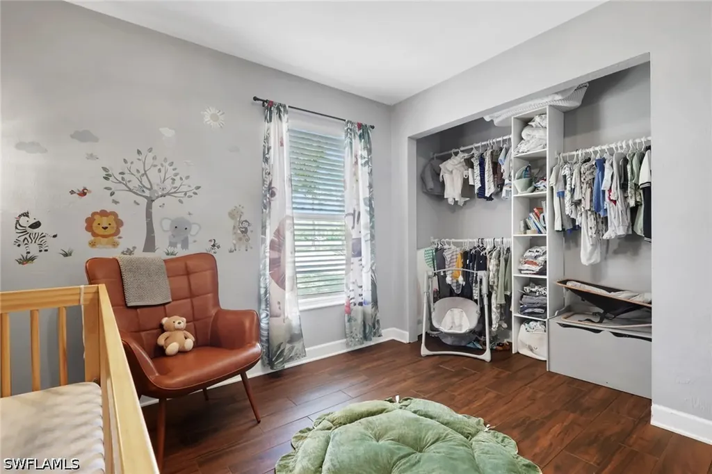 3300 Valencia Drive Naples FL 34120