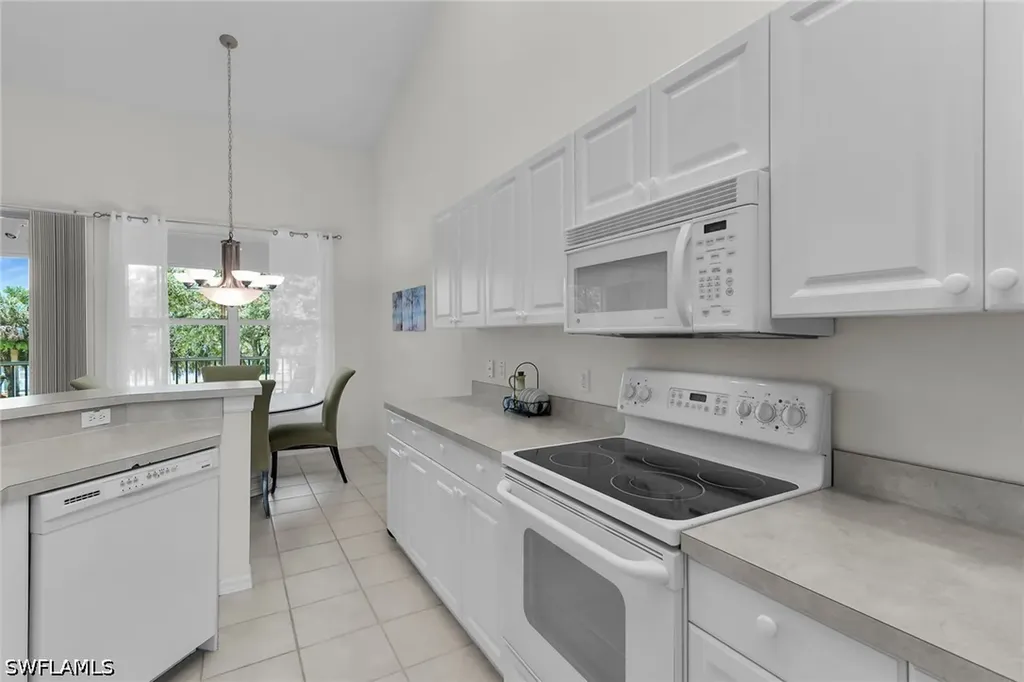 285 Cays Drive Naples FL 34114