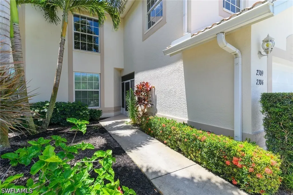 285 Cays Drive Naples FL 34114