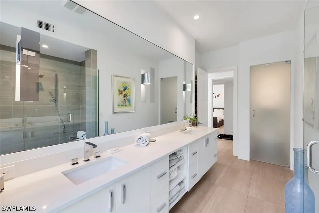335 Banyan Boulevard Naples FL 34102