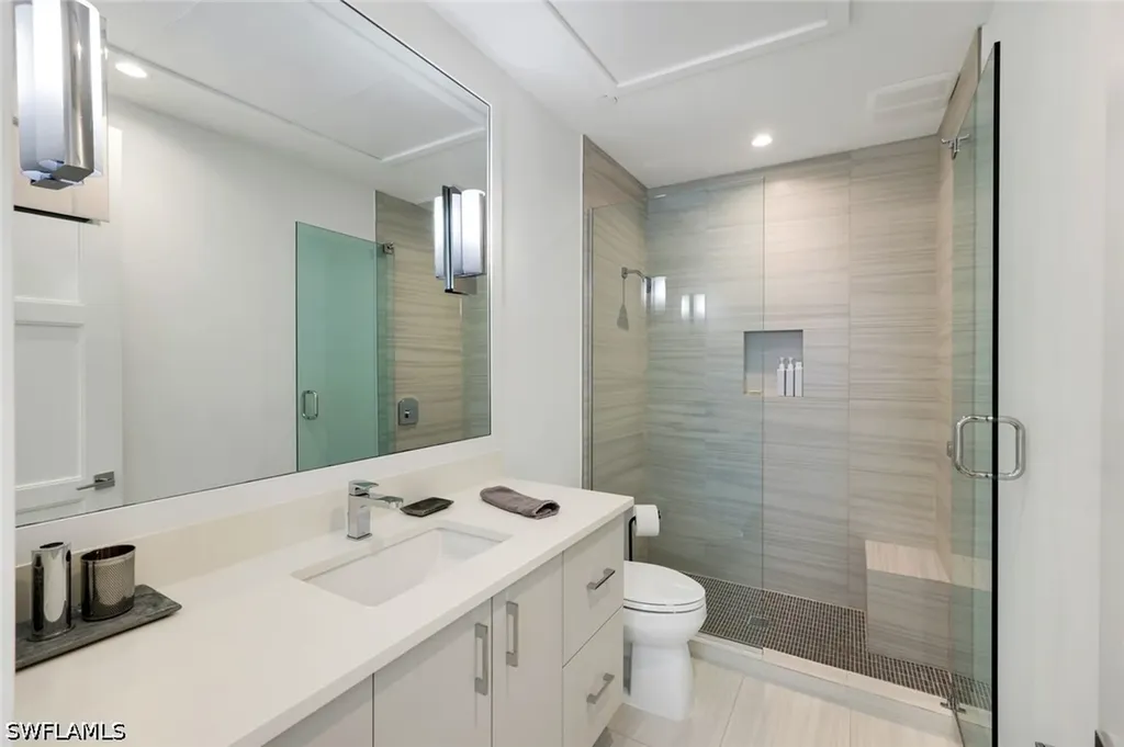 335 Banyan Boulevard Naples FL 34102