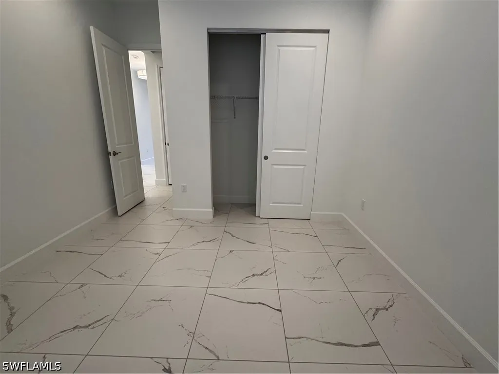 2864 Bloomfield Way Naples FL 34116