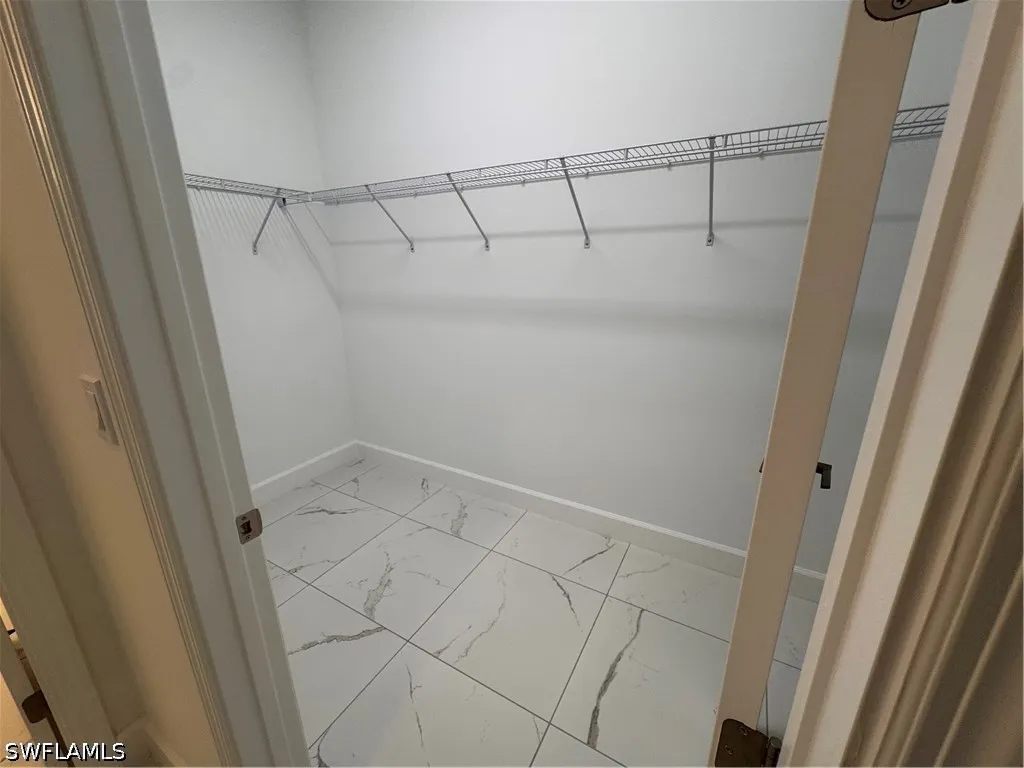 2864 Bloomfield Way Naples FL 34116