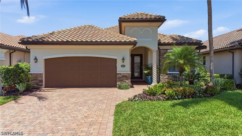 3058 Aviamar Circle Naples FL 34114