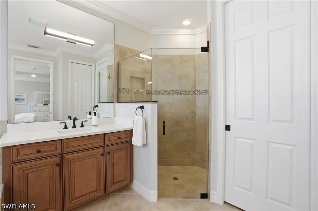 3058 Aviamar Circle Naples FL 34114