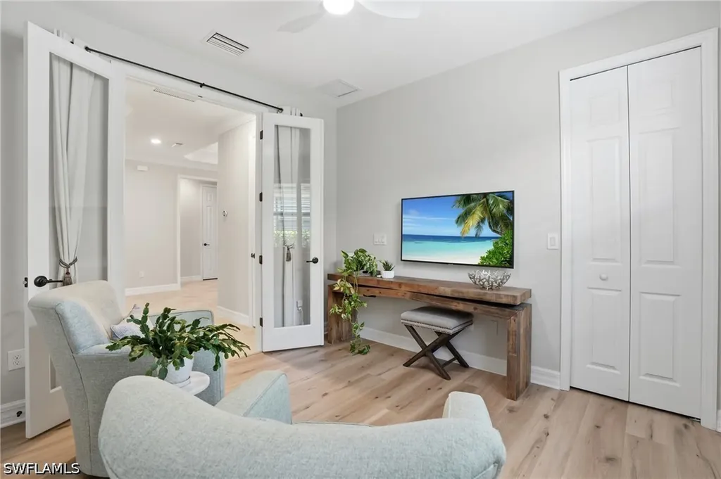 3058 Aviamar Circle Naples FL 34114