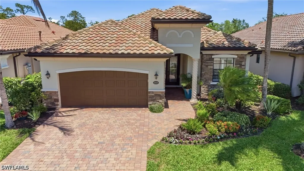 3058 Aviamar Circle Naples FL 34114
